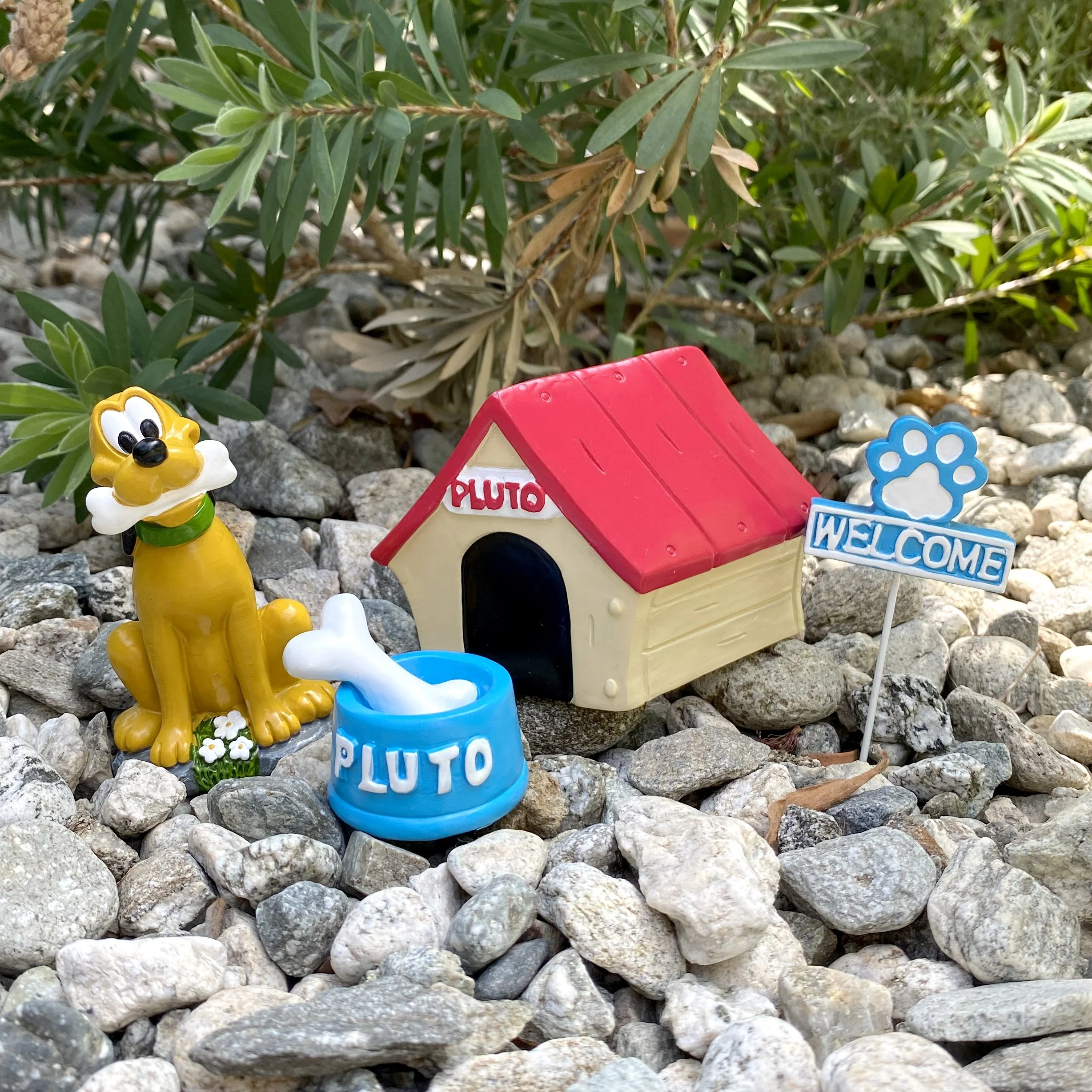 Pluto Miniature Garden Set (4 Pieces Set) — Disney by DIG